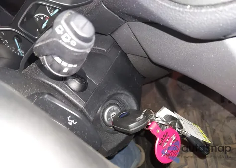 2014 Ford Escape S z USA, uszkodzony, nr VIN 1FMCU0F71EUC14920